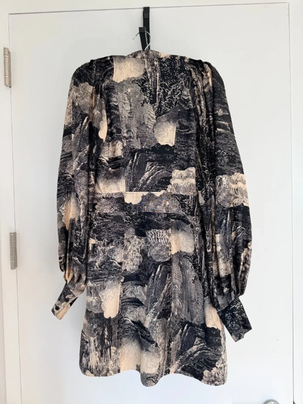 Burberry Dress 2019 SS Japanese newspaper print - Picture 2 of 5